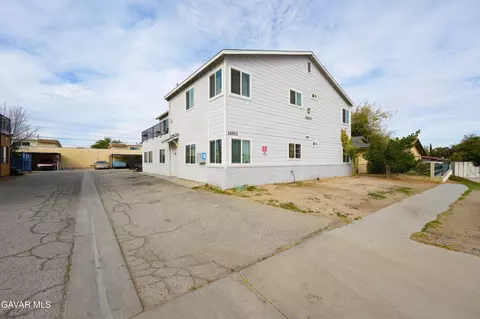 38503 Larkin Ave, Palmdale, CA 93550