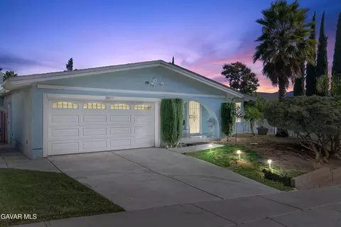 28160 Foxlane Dr, Santa Clarita, CA 91351