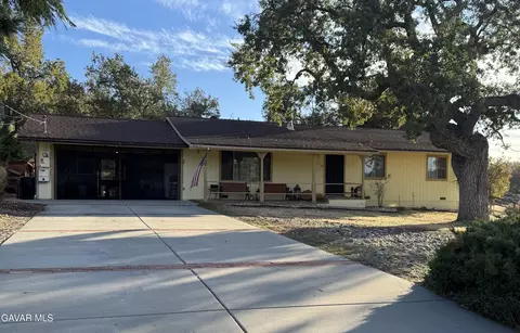 27320 War Admiral Ct, Tehachapi, CA 93561 photo 1