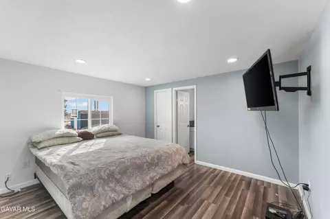 Bedroom - 329 Trotter Ave E, Mojave, CA 93501 photo 3 of 3