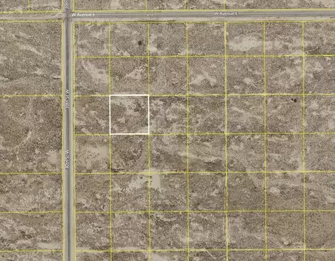 28 Th St West And E2, Lancaster, CA 93536 photo 4