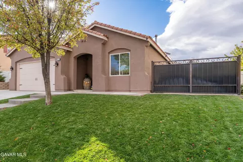 1413 Wild Olive Rd, Tehachapi, CA 93561 photo 2