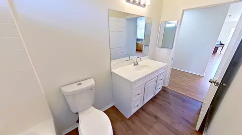 Bath - 38553 4th St E, Palmdale, CA 93550 photo 3 of 7