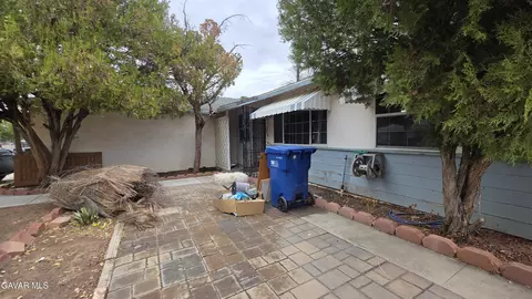 43738 Beech Ave, Lancaster, CA 93534