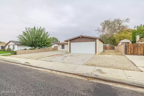 44256 Gingham Ave, Lancaster, CA 93535 photo 5