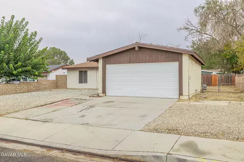 44256 Gingham Ave, Lancaster, CA 93535 photo 6