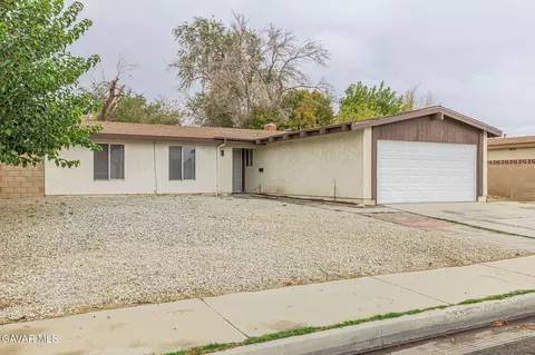 44256 Gingham Ave, Lancaster, CA 93535 photo 4