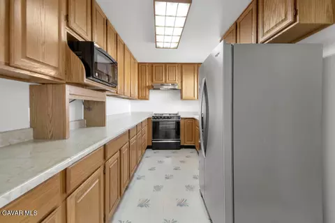 Kitchen - 44321 4th St E, Lancaster, CA 93535 photo 1 of 3