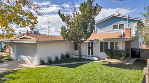 44321 4th St E, Lancaster, CA 93535