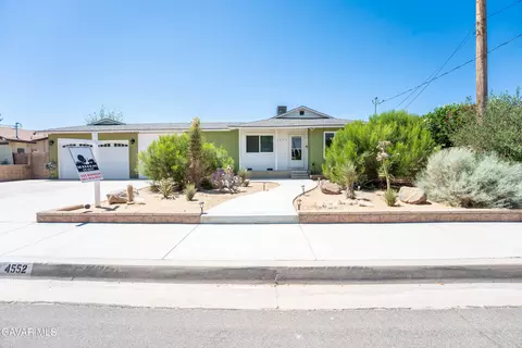 4552 Avenue L12 Ave W, Quartz Hill, CA 93536