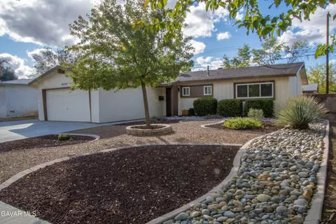 43729 Hardwood Ave, Lancaster, CA 93534