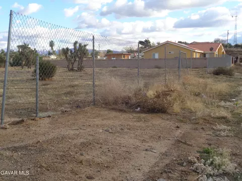 40 Th Ste Ave S12 St E, Palmdale, CA 93550 photo 8