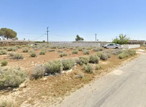 13398 Lamel St, North Edwards, CA 93523