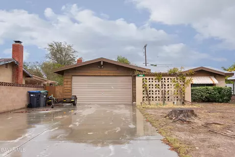 44512 Tabler St N, Lancaster, CA 93535