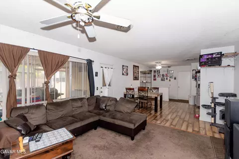 44512 Tabler St N, Lancaster, CA 93535 photo 4