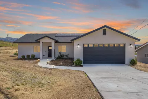 22612 Mariposa Rd, Tehachapi, CA 93561