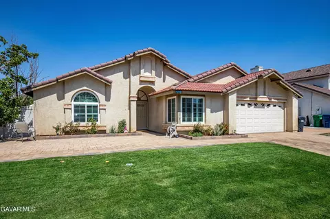 5767 Avenue R11 E, Palmdale, CA 93552