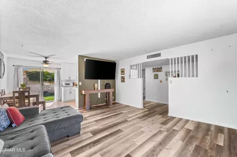 2130 Orange St, Rosamond, CA 93560