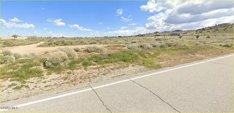 W 40th Street, Lancaster, CA 93536 photo 4
