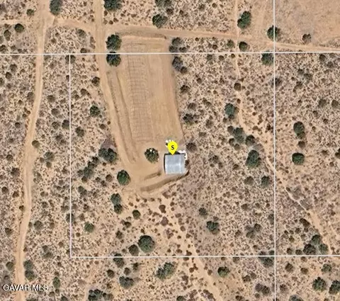 Vic Avenue Y4 183 Ste, Llano, CA 93544