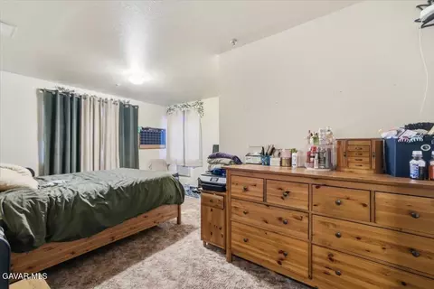Bedroom - 44005 90th St E, Lancaster, CA 93535 photo 5 of 6