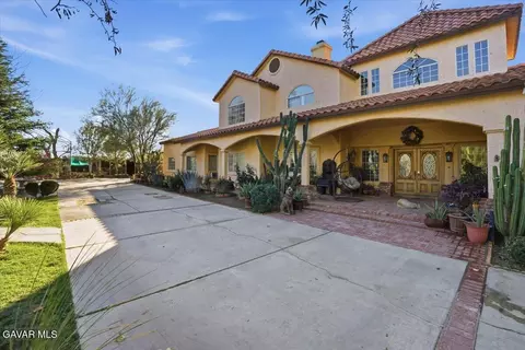 Exterior - 44005 90th St E, Lancaster, CA 93535 photo 1 of 67