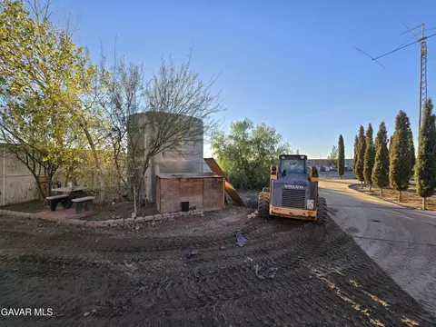 Exterior - 44005 90th St E, Lancaster, CA 93535 photo 65 of 67