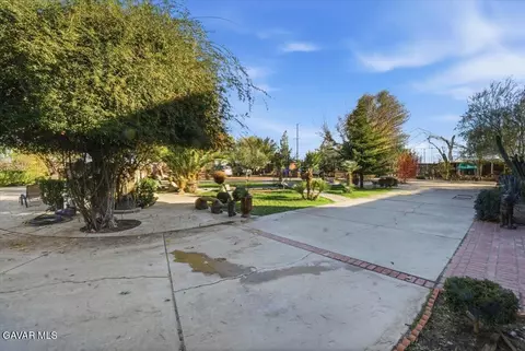 Exterior - 44005 90th St E, Lancaster, CA 93535 photo 7 of 67