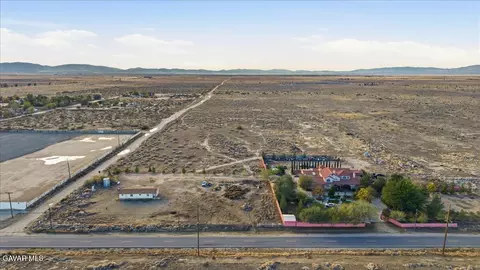View/Area - 44005 90th St E, Lancaster, CA 93535 photo 6 of 10