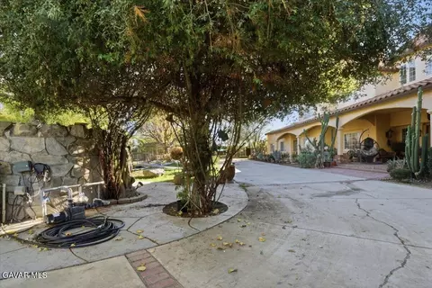 Exterior - 44005 90th St E, Lancaster, CA 93535 photo 8 of 67
