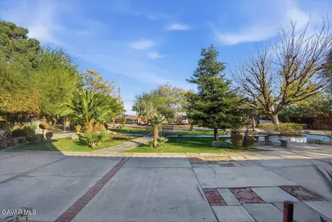 Exterior - 44005 90th St E, Lancaster, CA 93535 photo 5 of 67