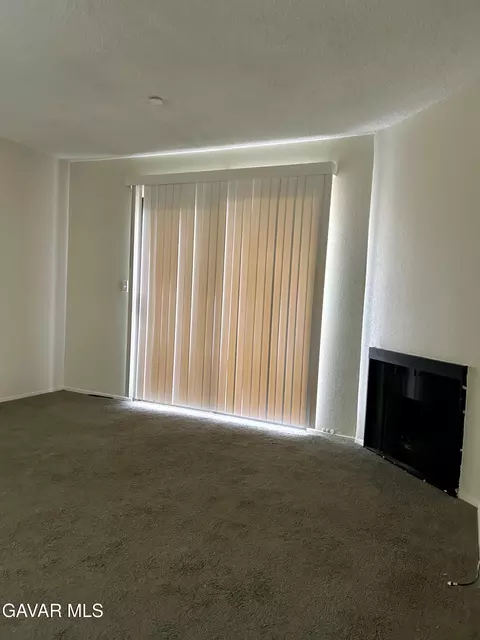 Living - 44418 15th St E #2, Lancaster, CA 93535 photo 4 of 4