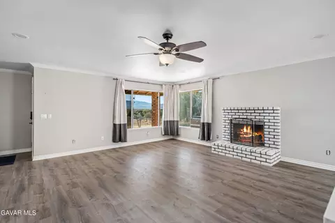 Living - 38721 156th St E, Palmdale, CA 93591 photo 2 of 5