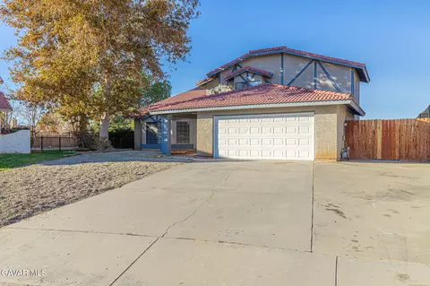 Exterior - 1201 Camran Ave, Lancaster, CA 93535 photo 3 of 10