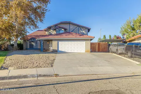 Exterior - 1201 Camran Ave, Lancaster, CA 93535 photo 2 of 10