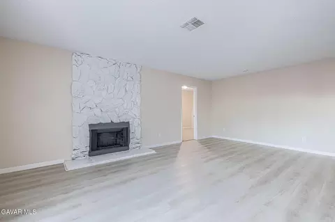 Living - 1201 Camran Ave, Lancaster, CA 93535 photo 7 of 9
