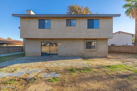 Exterior - 1201 Camran Ave, Lancaster, CA 93535 photo 9 of 10