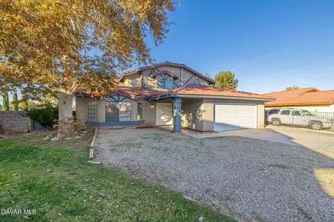 Exterior - 1201 Camran Ave, Lancaster, CA 93535 photo 5 of 10