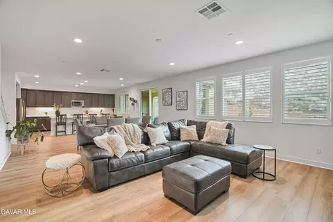 Other - 3936 Saddle Dr, Palmdale, CA 93551 photo 3 of 8