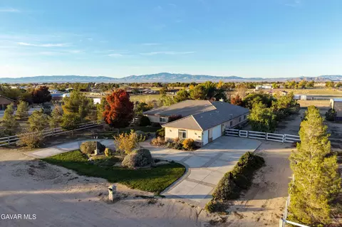8035 Avenue D14 W, Lancaster, CA 93536