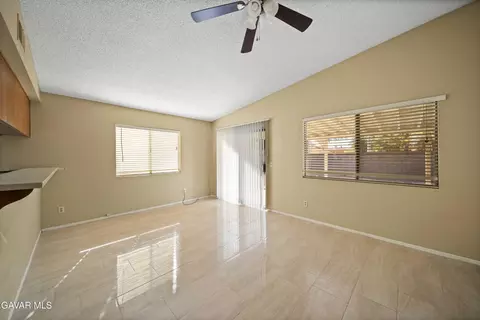 43815 Silver Bow Rd, Lancaster, CA 93535 photo 9
