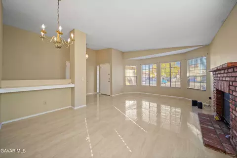 43815 Silver Bow Rd, Lancaster, CA 93535 photo 5
