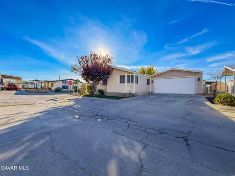 45465 25th St E #262, Lancaster, CA 93535