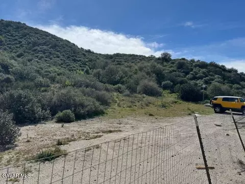 17930 Scherzinger Ln, Santa Clarita, CA 91387