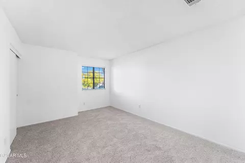 Bedroom - 634 Beverly Ct, Lancaster, CA 93535 photo 5 of 5