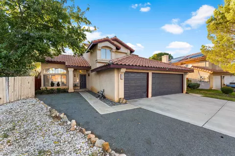 634 Beverly Ct, Lancaster, CA 93535