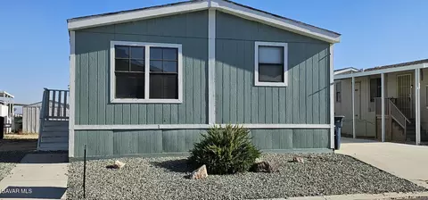 1550 20th St W #55, Rosamond, CA 93560