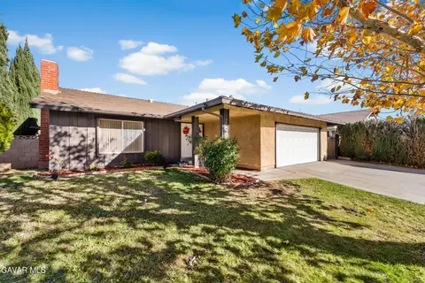 Exterior - 519 E Avenue J 4, Lancaster, CA 93535 photo 3 of 8