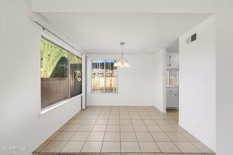 Dining - 519 E Avenue J 4, Lancaster, CA 93535 photo 1 of 3