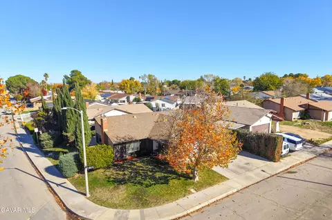 View/Area - 519 E Avenue J 4, Lancaster, CA 93535 photo 1 of 5